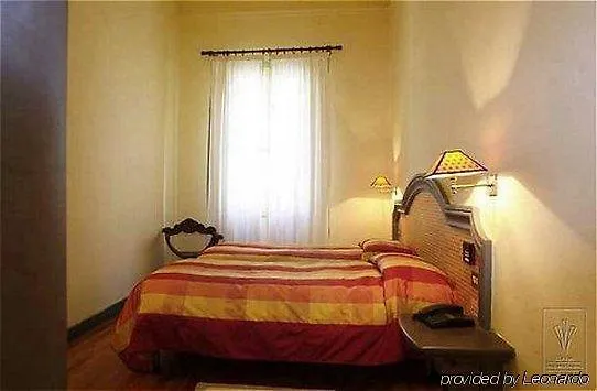 Hotel Unicorno Флоренция