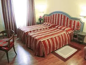 ***  Hotel Unicorno Флоренция Италия